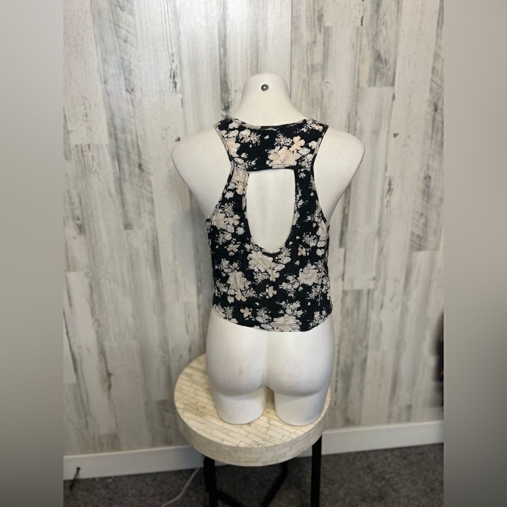 Tank top - Picture 2 of 8